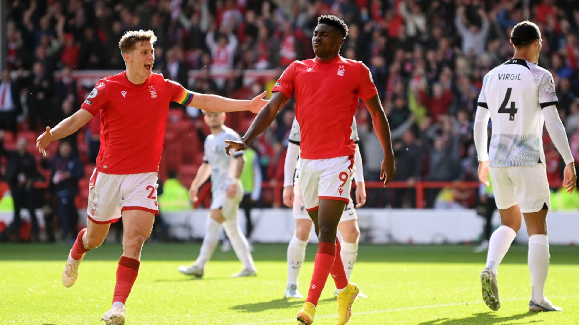 马克西莫维 马克西莫维