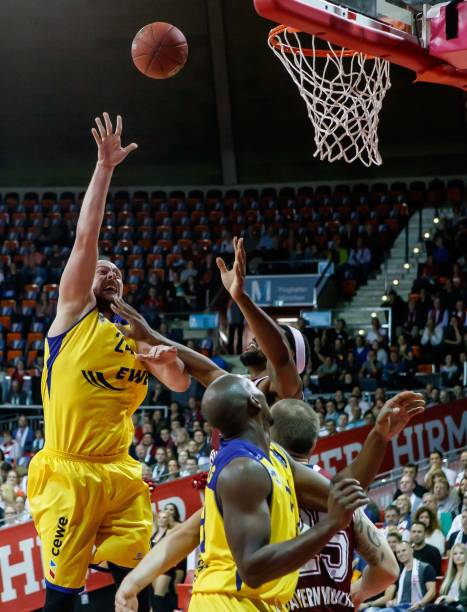 项赛事间的 项赛事间的